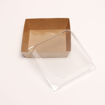Pojemnik na ciasto z papieru kraft z plastikową osłoną